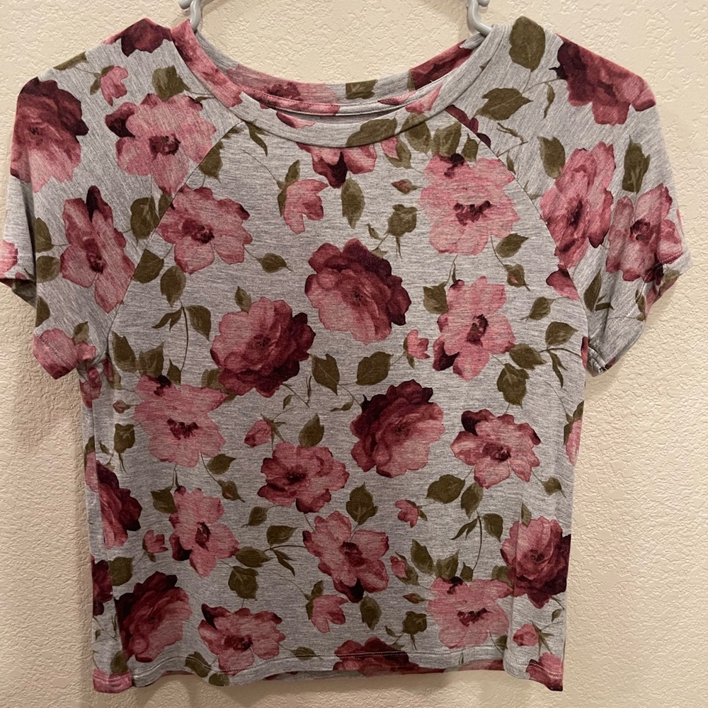 American Eagle Aeo crop knit top size XS.